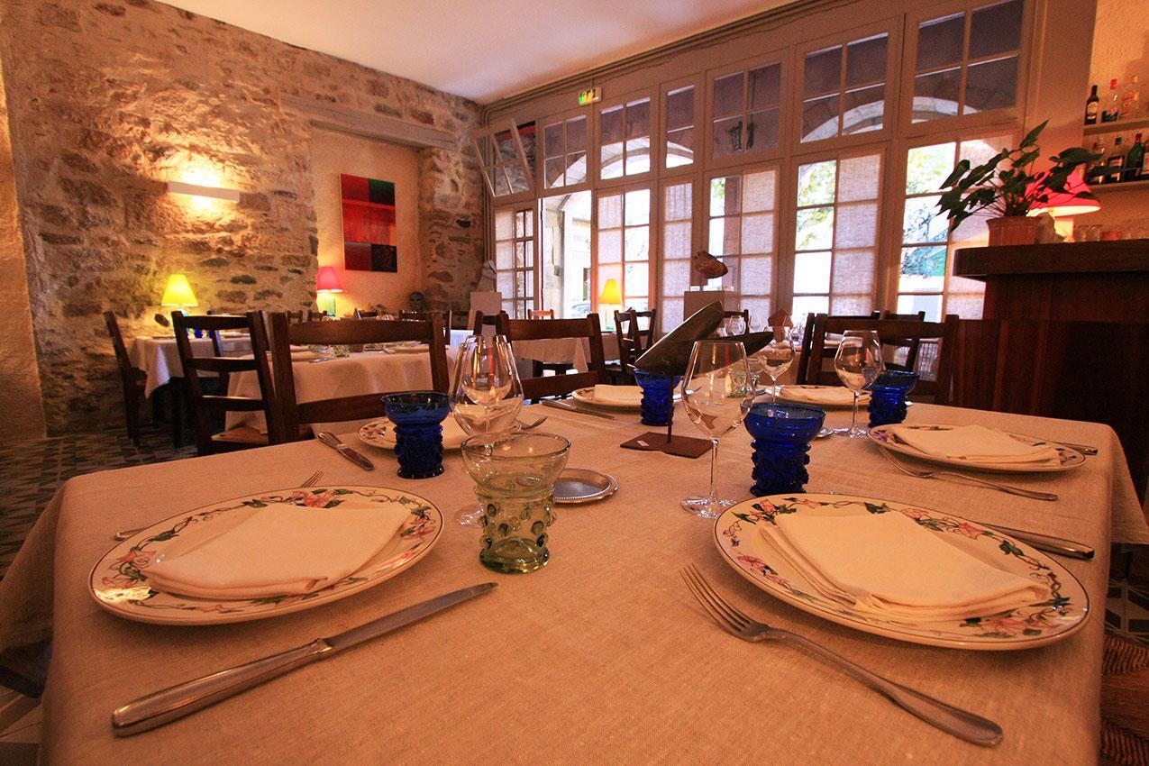 Hotel Restaurant D'Alibert Caunes-Minervois エクステリア 写真
