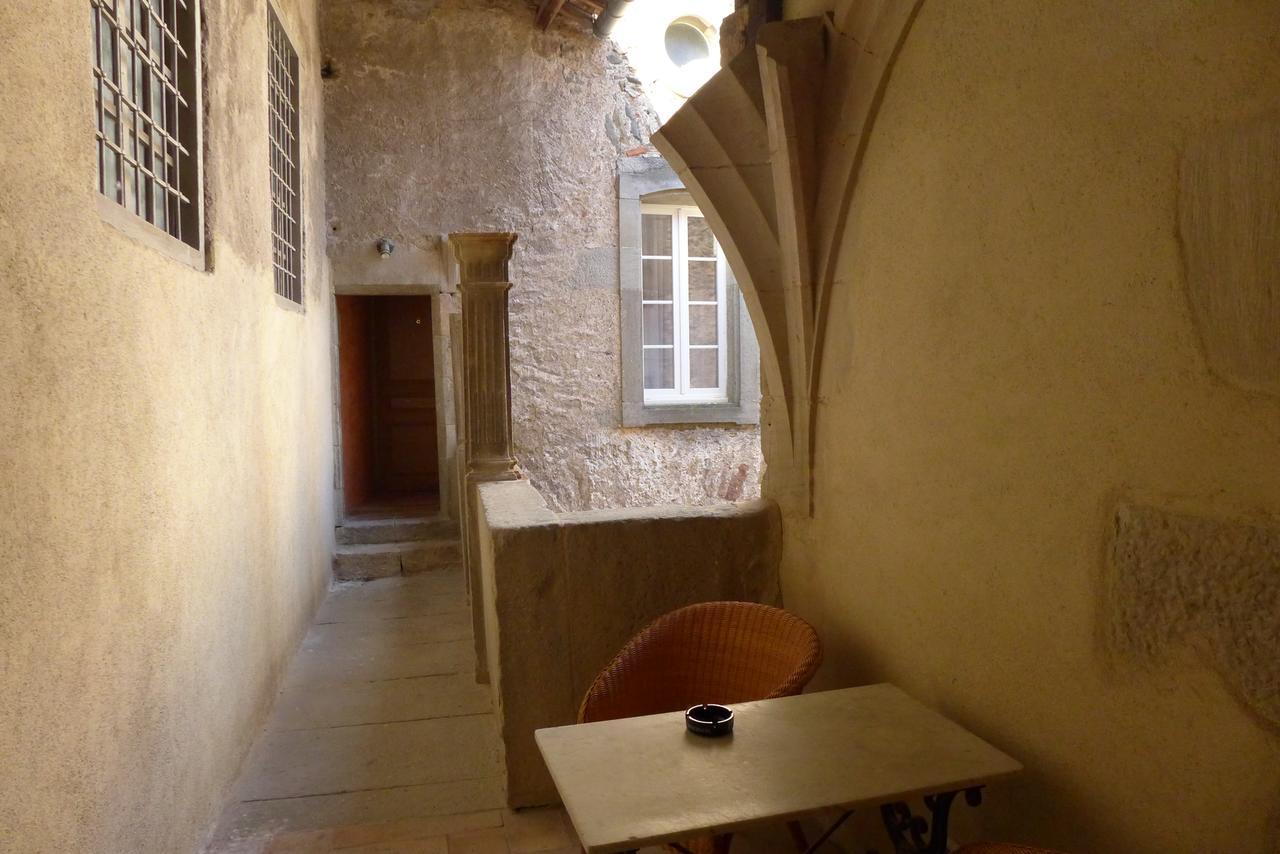 Hotel Restaurant D'Alibert Caunes-Minervois エクステリア 写真