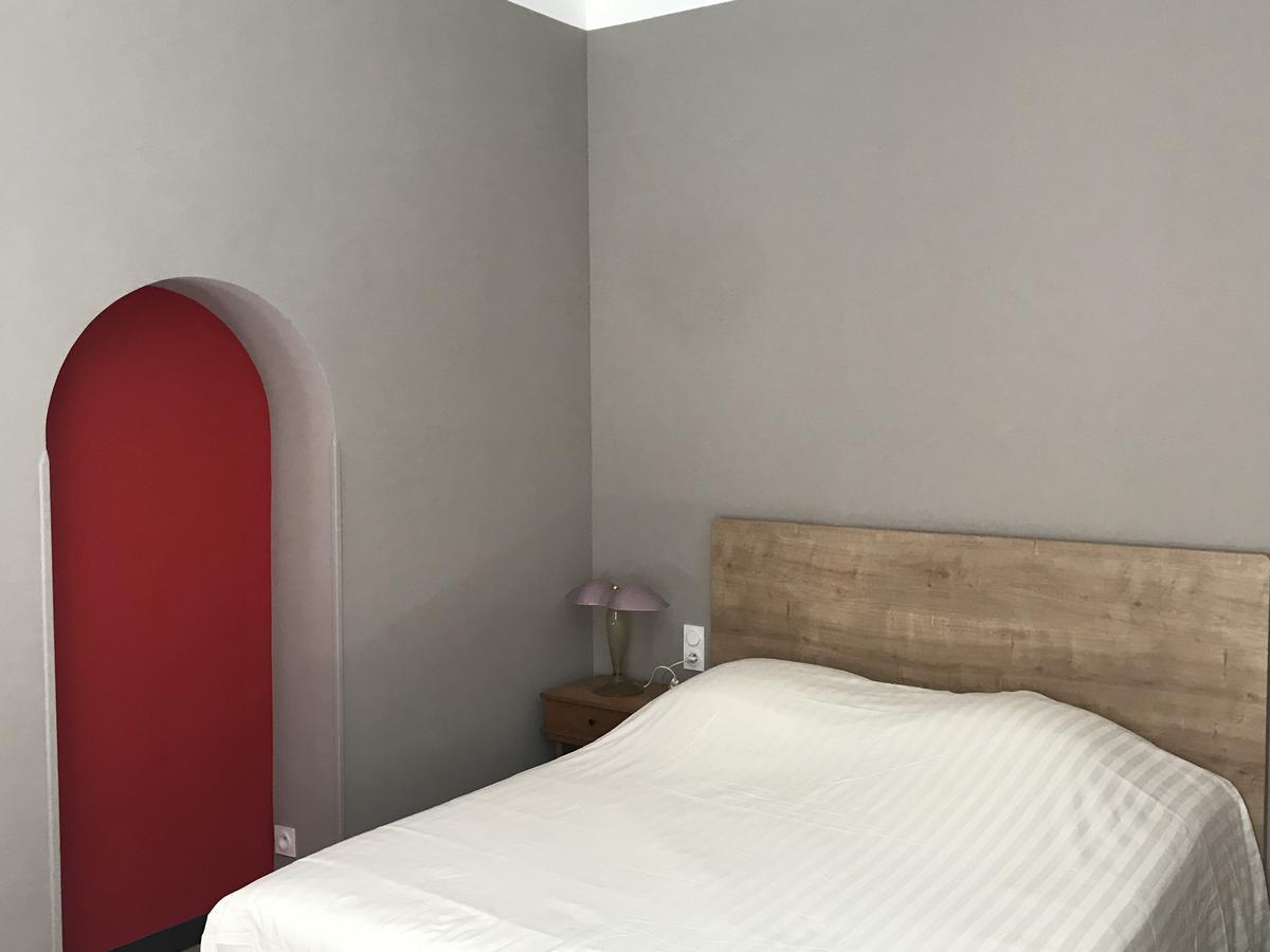 Hotel Restaurant D'Alibert Caunes-Minervois エクステリア 写真